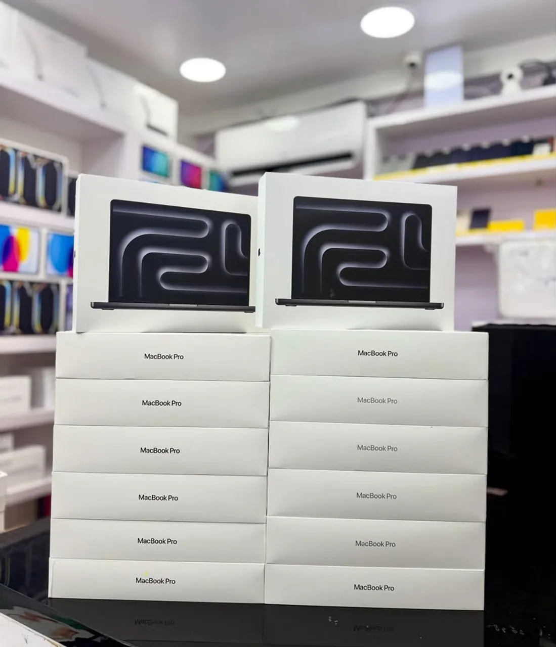 MacBook Pro Apple 14 Pol M4 16GB - 512GB SSD