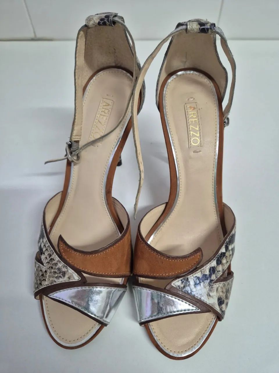 Sandália Arezzo - Foto 3