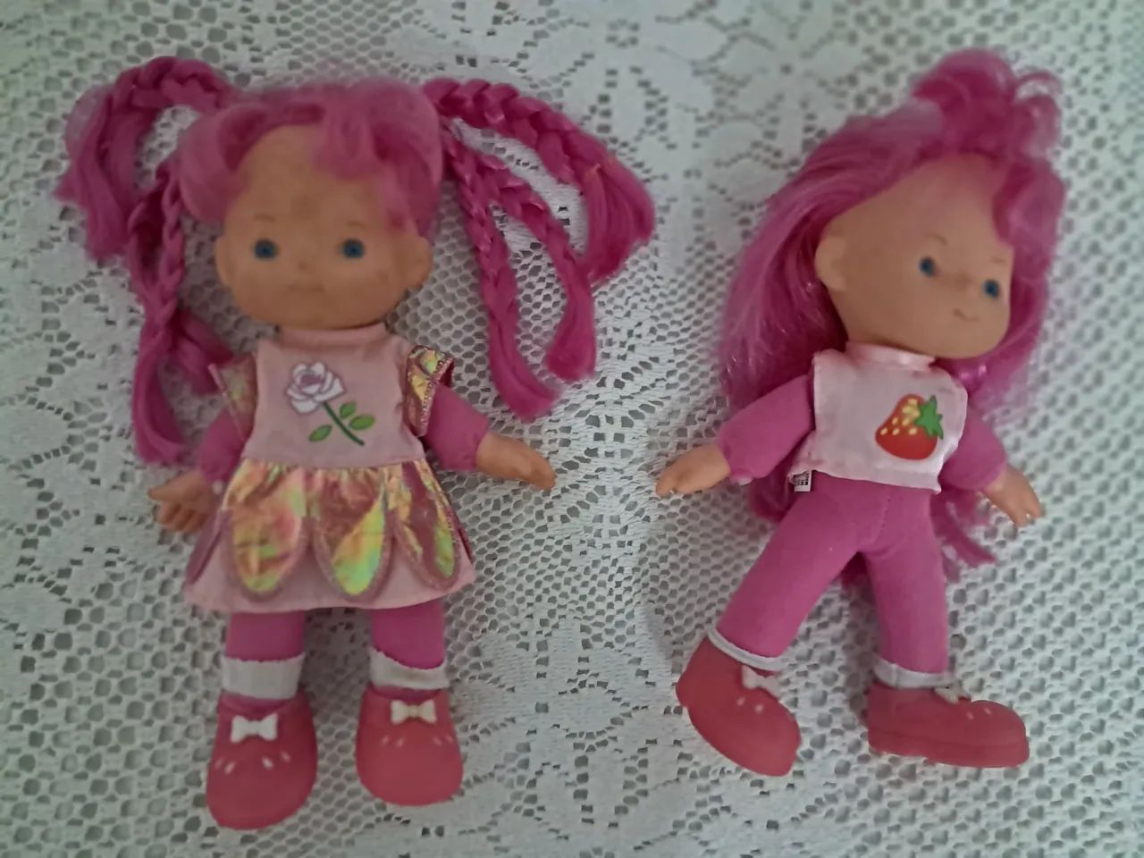 2  bonecas ( 18cm altura)
