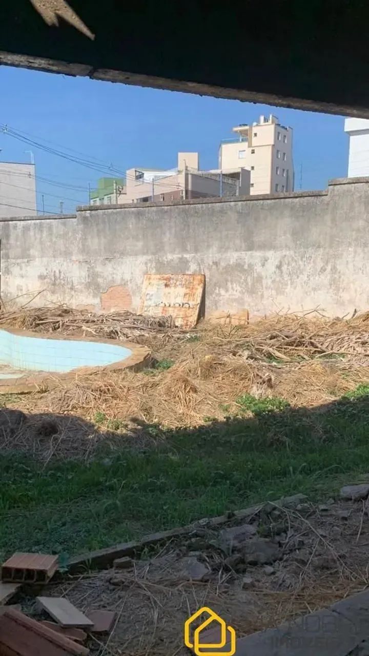 LOTE COM CASA E PISCINA A VENDA NO CALAFATE - Foto 2