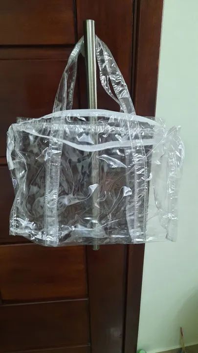 Bolsa transparente para carregar seu material para estágio com estilo!