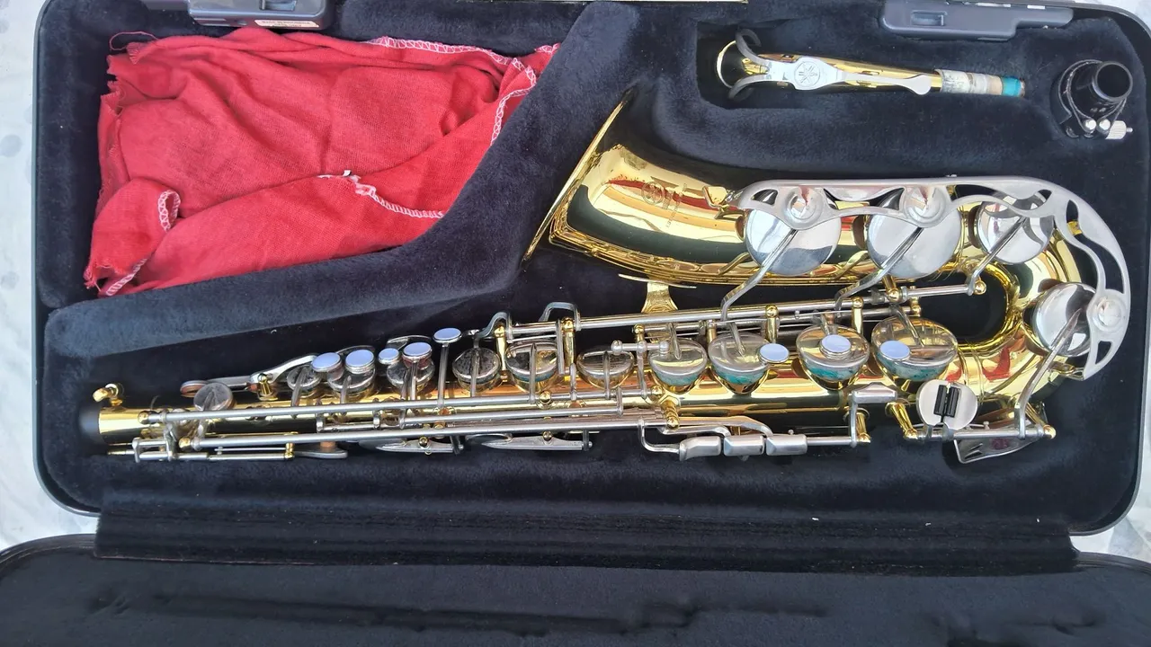 Saxofone Alto - Yamaha Yas 23