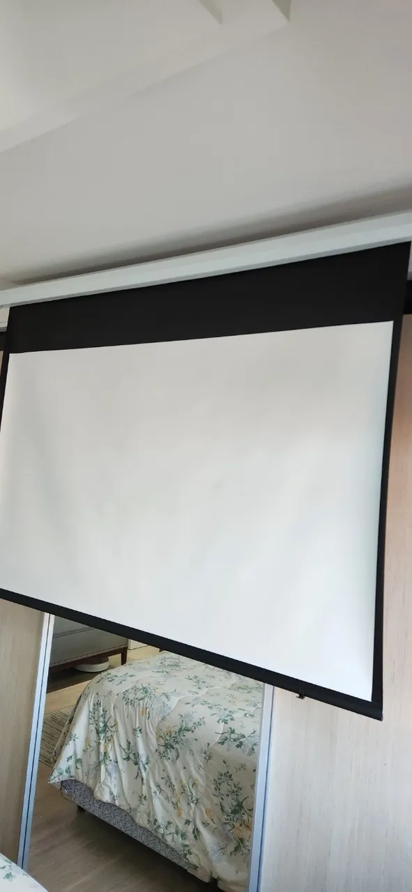 Vendo Tela De Projeção 80'' 16:9 Retrátil Elétrica (220v)