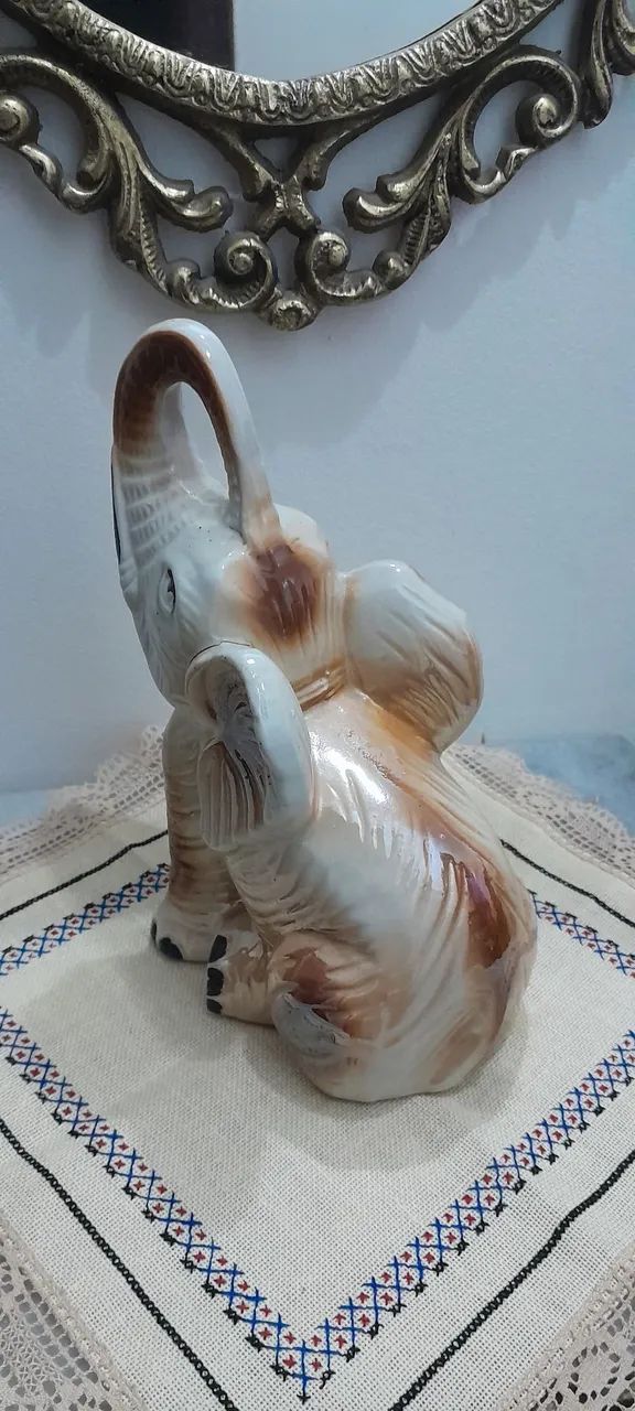 BIBELÔ ANTIGO EM PORCELANA  - Foto 3