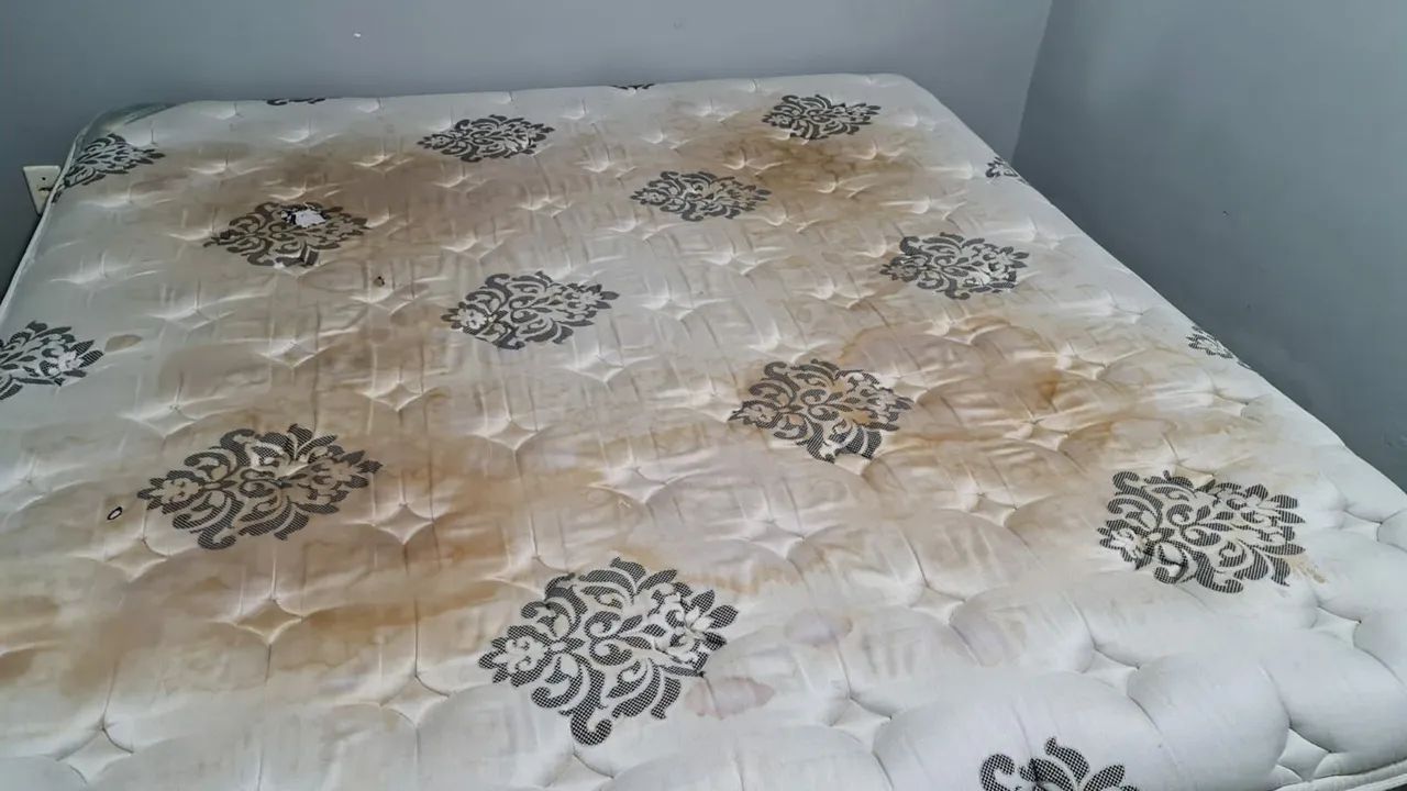 Cama Box King Size 1,98 X 1,98 e confortável e espaçosa  - Foto 5