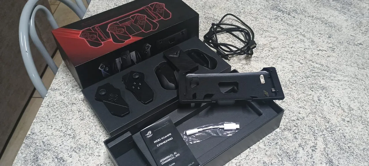 ROG Kunai Gamepad para Celular - Novo