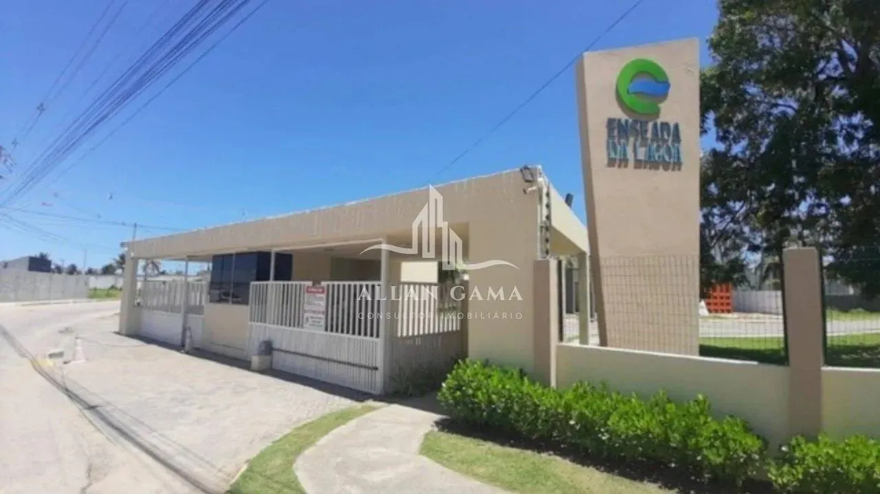 Lote nascente e amplo, melhor lote do condomínio Enseada da Lagoa