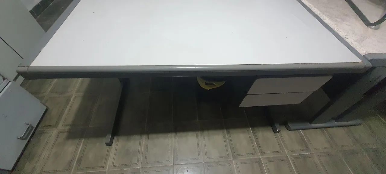 Mesa básica para escritório Padrão  - Foto 3