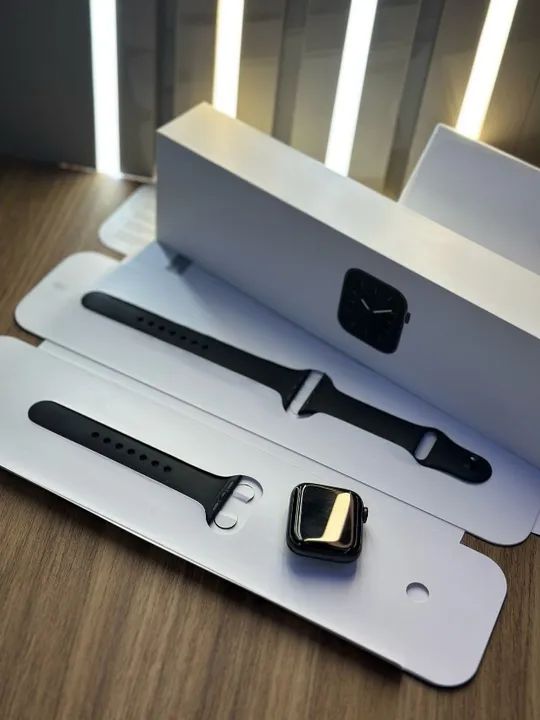 Apple Watch Series 5 Cor Space Gray  Model A2092 40MM 92% de saúde da bateria  SEMINOVO  