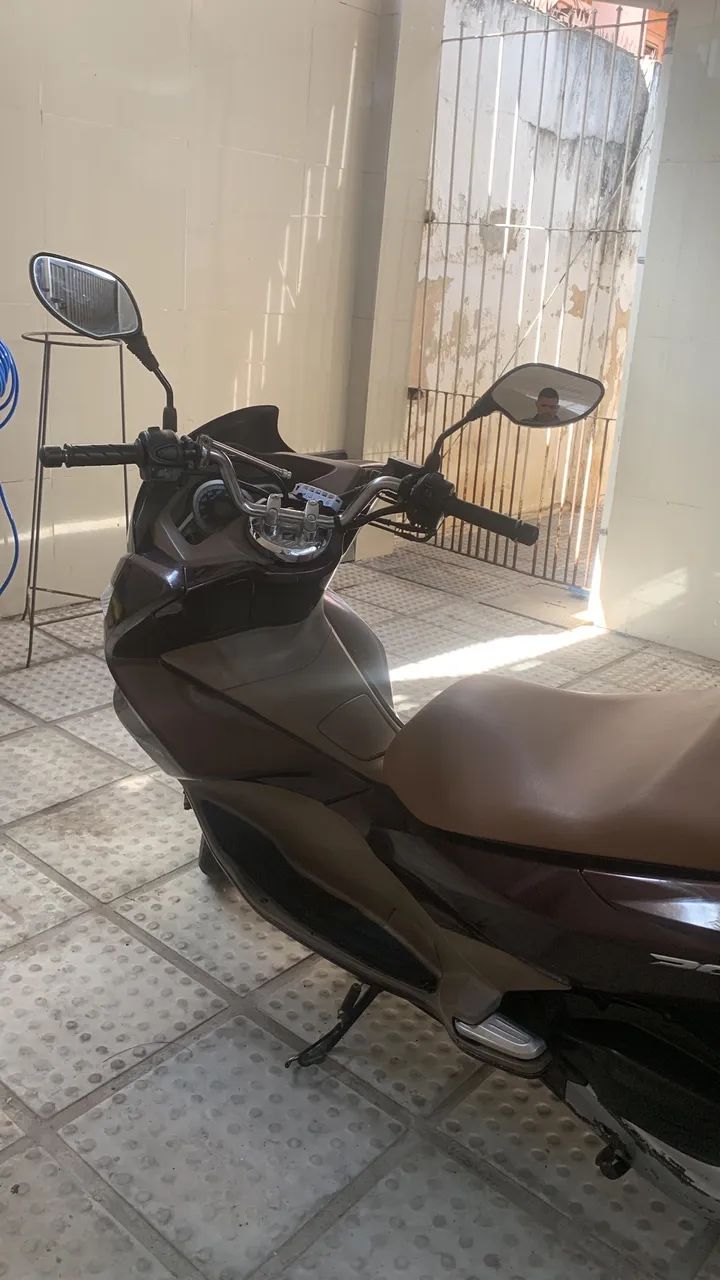 PCX/DLX Única Dona. Promoção  - Foto 4
