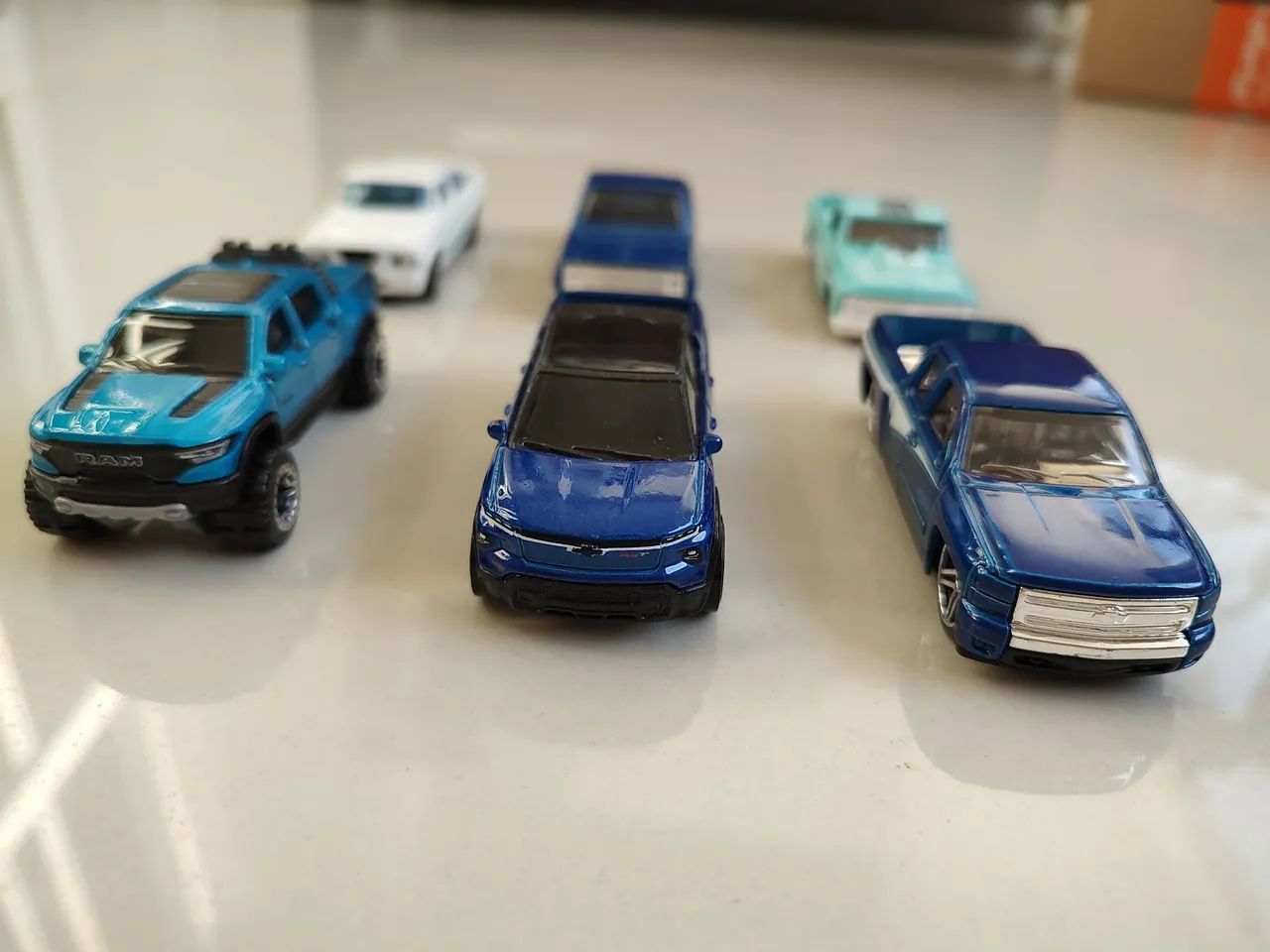 Lote Coleção de miniaturas de caminhonetes hot Wheels 1/64