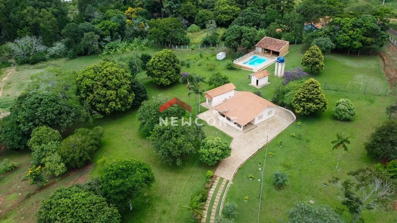 Chácara em Pardinho - Centro - Pardinho/SP