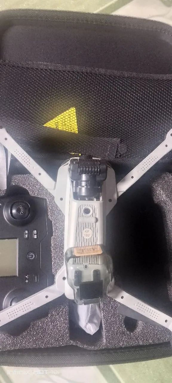VENDO DRONE KF 102 EM PERFEITO ESTADO DE FUNCIONAMENTO (obs. sem bateria ) - Foto 2
