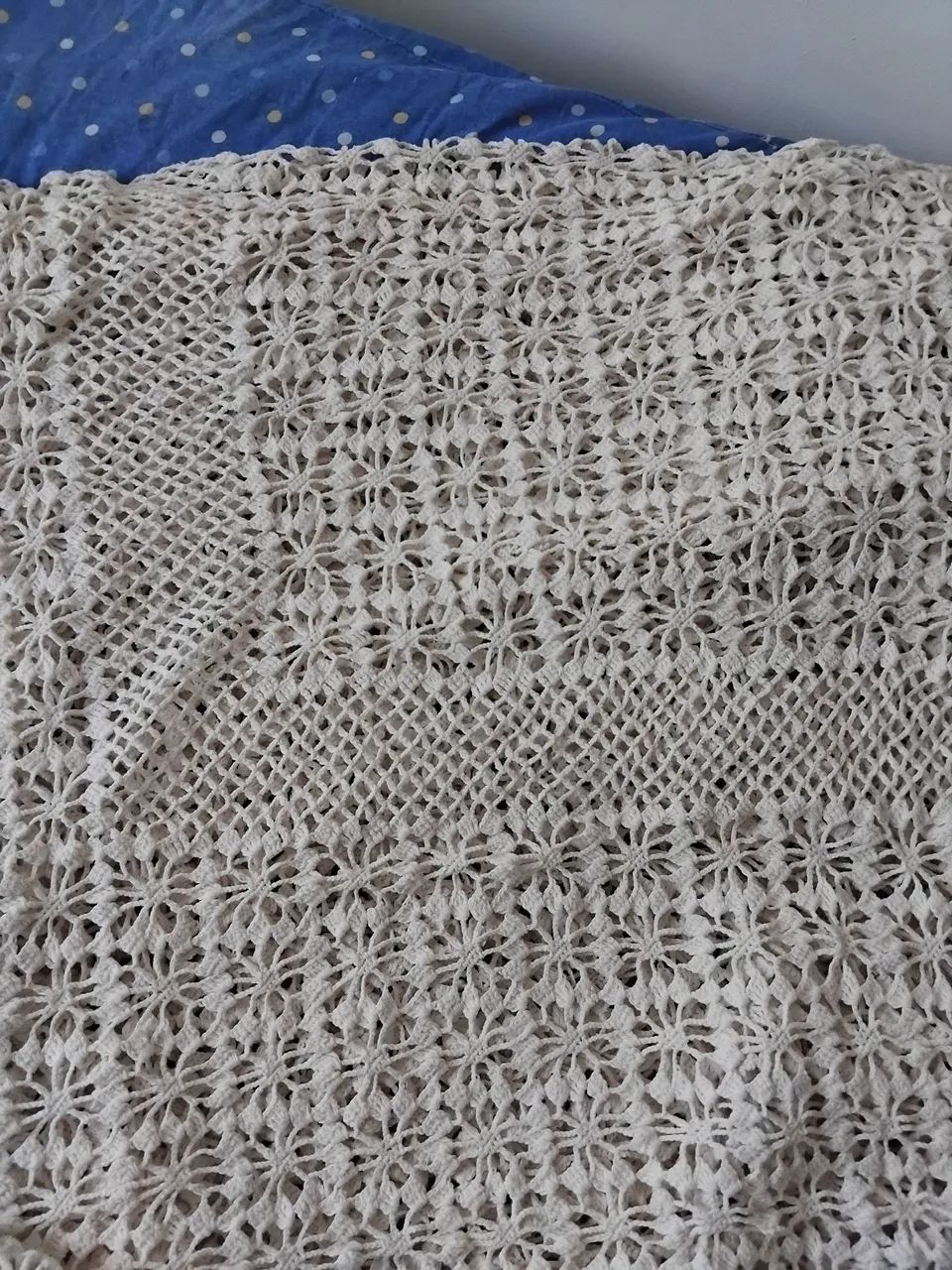 Colcha de crochê manual 