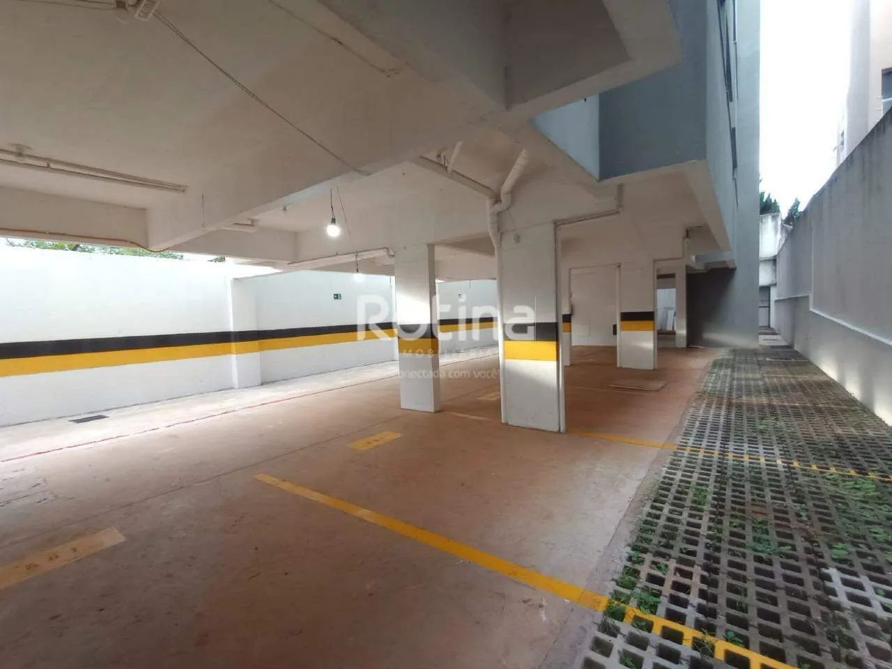 Apartamento para alugar, 2 quartos, Umuarama - Uberlândia/MG - Rotina Imobiliária - Foto 3