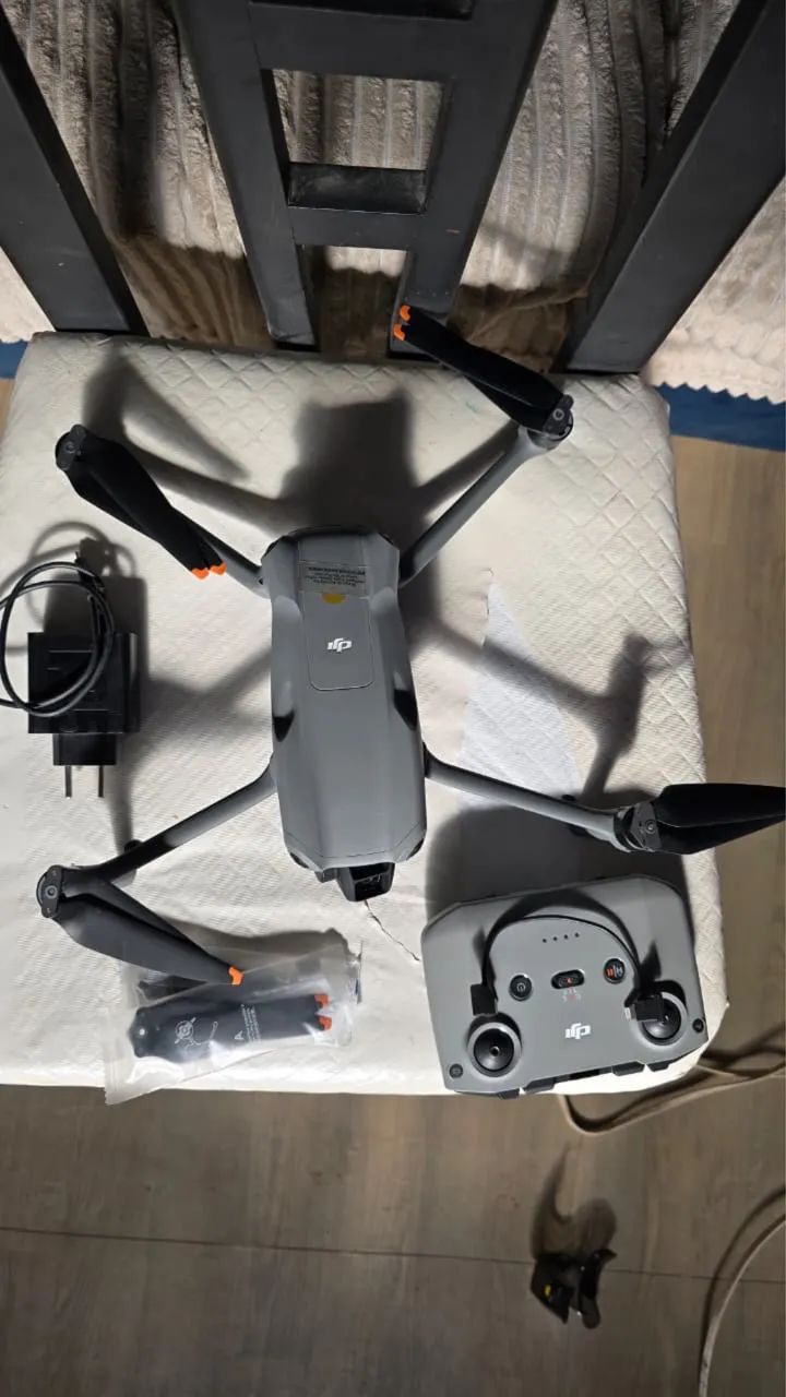 Drone dji Air 3 - Foto 2