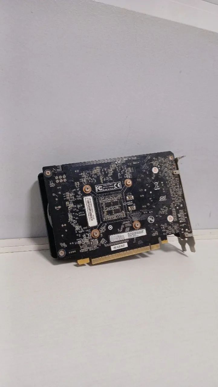 PNY GeForce GTX 1650 4GB GDDR5 Dual Fan - Funcionando | Excelente Estado - Foto 3