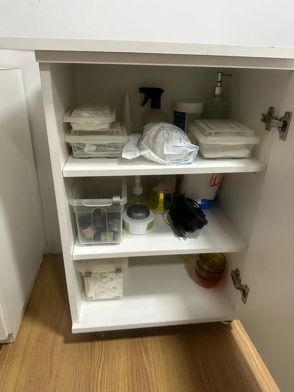 Carrinho de estética em mdf  - Foto 2