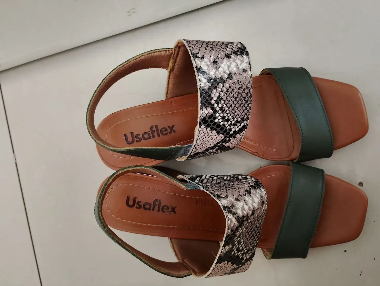 Sandália Usaflex seminova n 35