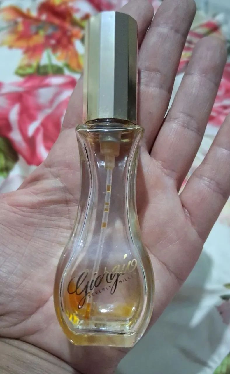 Frasco vazio da miniatura do perfume Giorgio Beverly Hills 