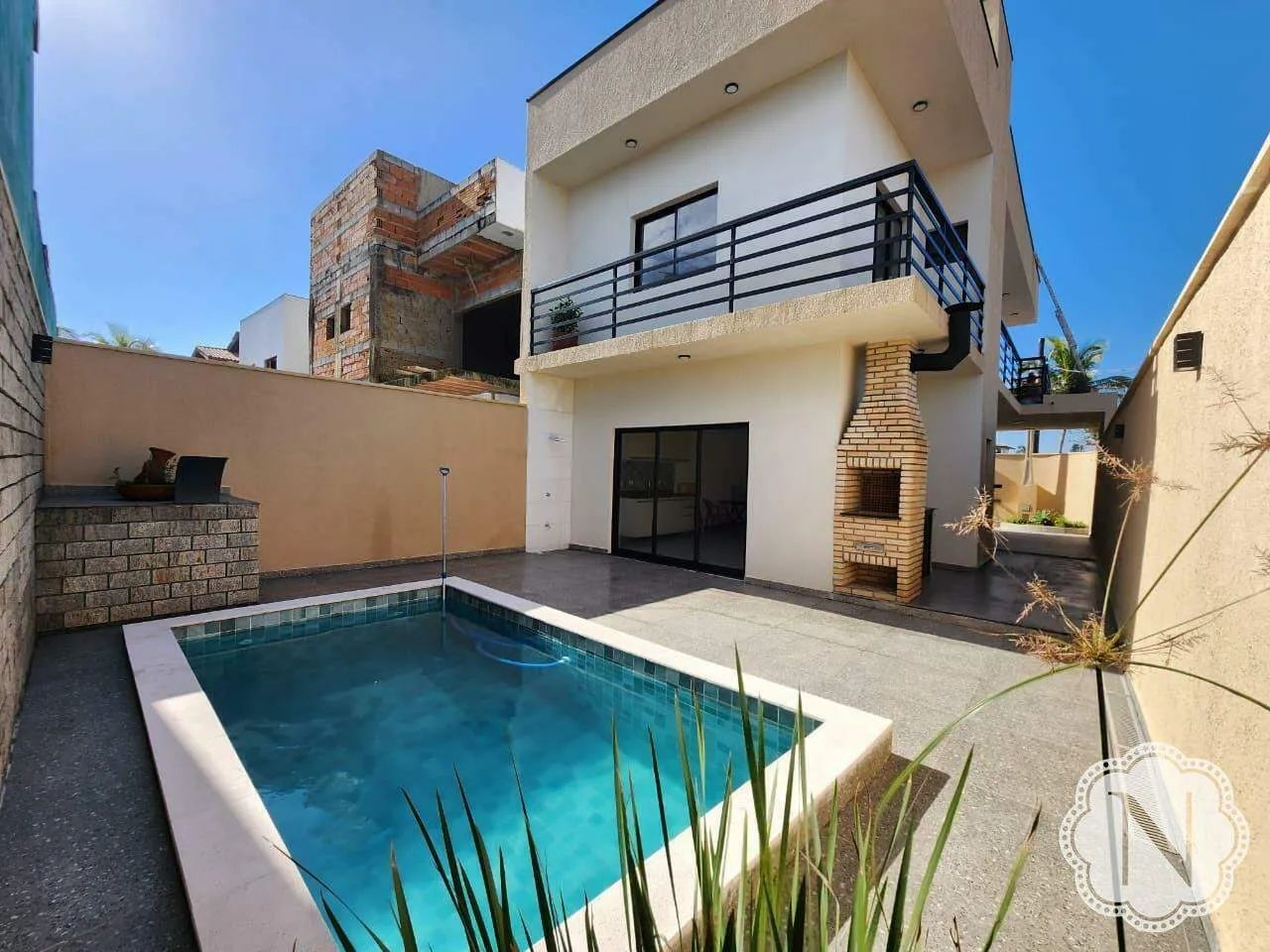 Casa Nova de frente ao mar