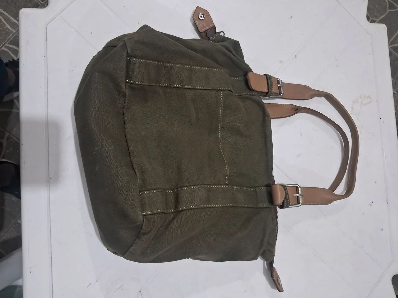 Bolsa de lona em perfeito estado.