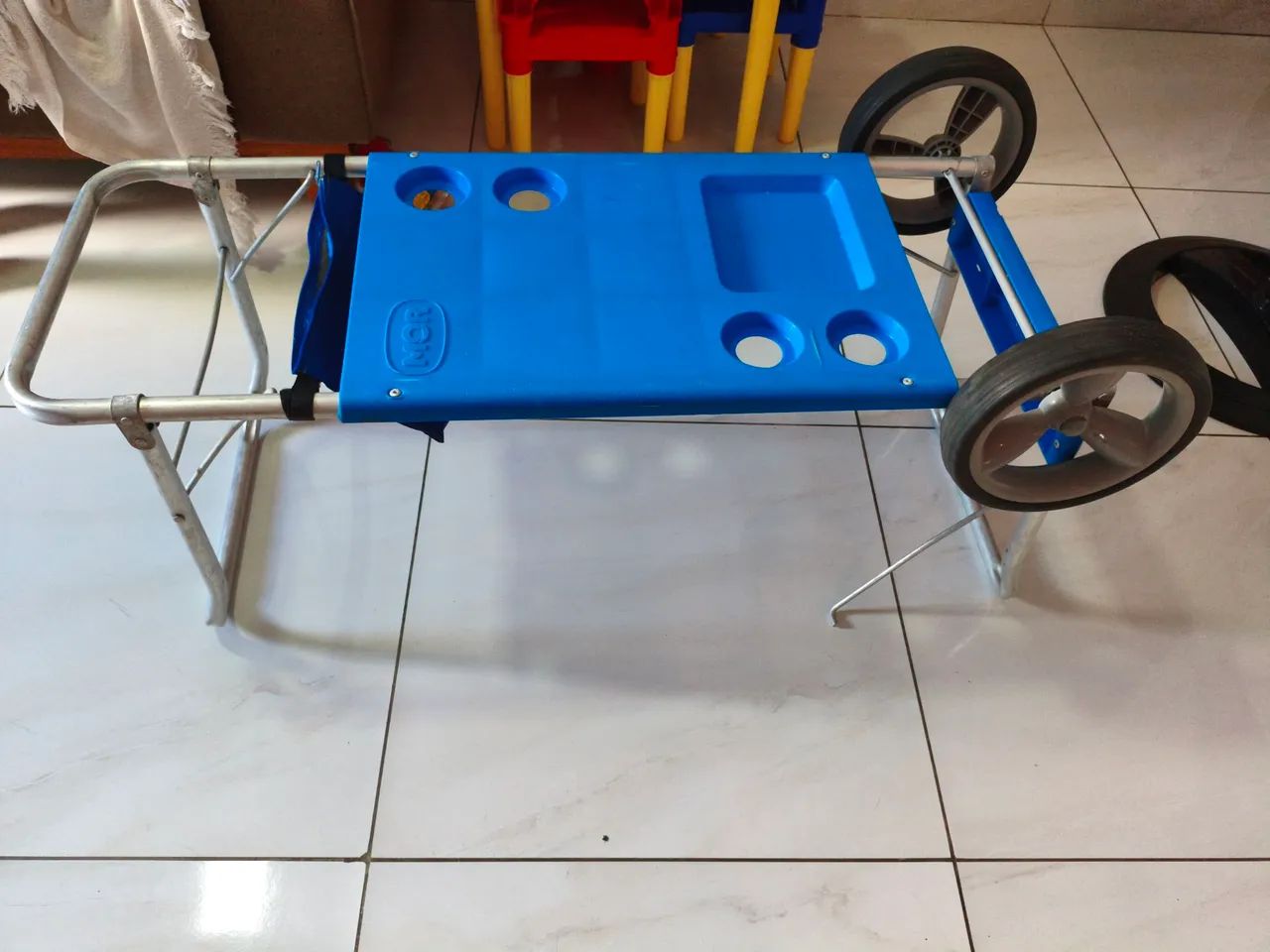 Carrinho de praia para cadeiras e cooler  - Foto 3