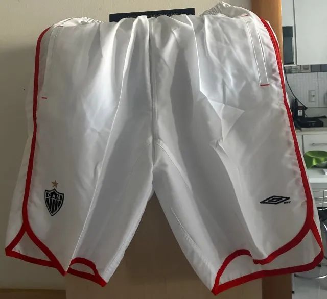 bermuda umbro atlético mineiro branca - Foto 5