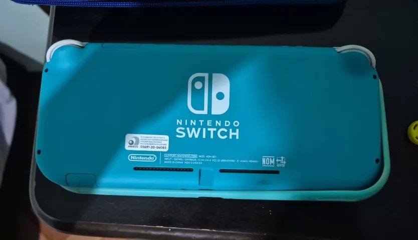 Nintendo Switch Lite 32GB + 64GB (Cartão de Memória) Azul Turquesa
