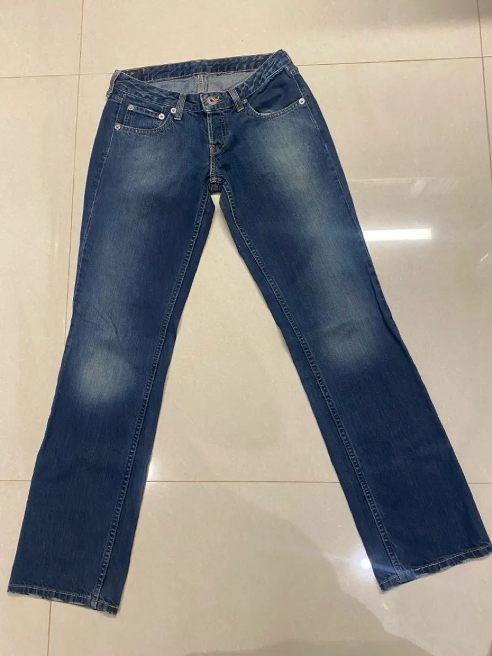 Calça jeans feminina LEVIS  modelo 517 - Foto 4