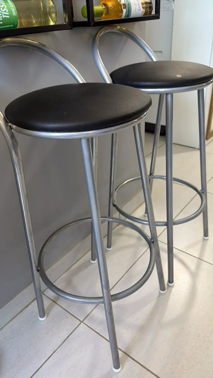 VENDE-SE 2 BANQUETAS - Foto 3