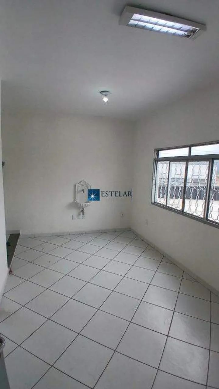 ÓTIMA SALA COMERCIAL PARA LOCAÇÃO NA VILA JUNDIAÍ