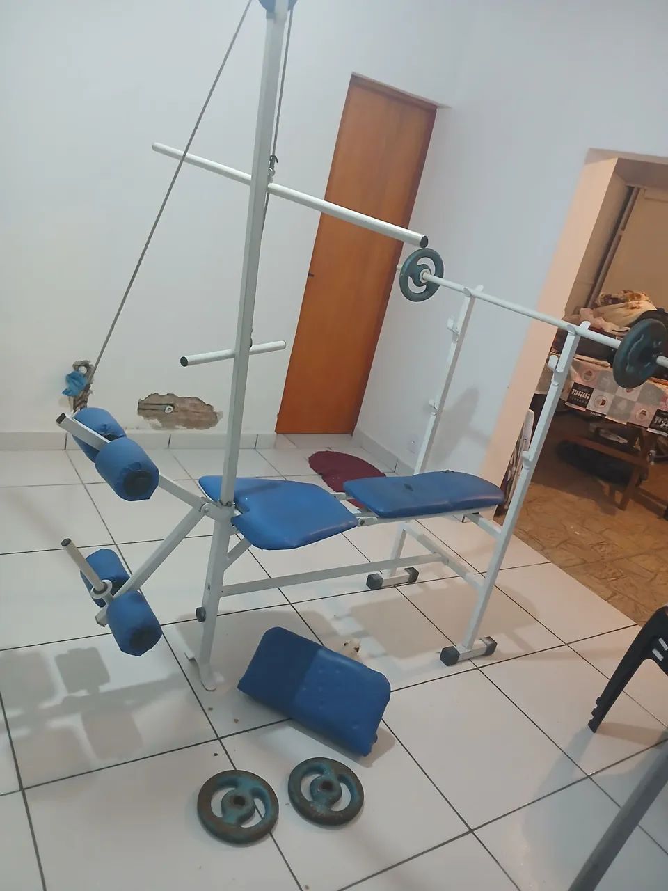 Aparelho de musculação completo 
