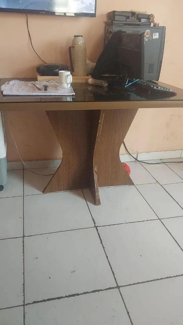 Mesa com 4 cadeiras  - Foto 3