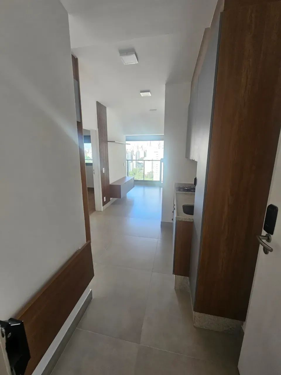 Aluga-se Lindo Apto com 1 dorm e 1 vaga de garagem em perdizes