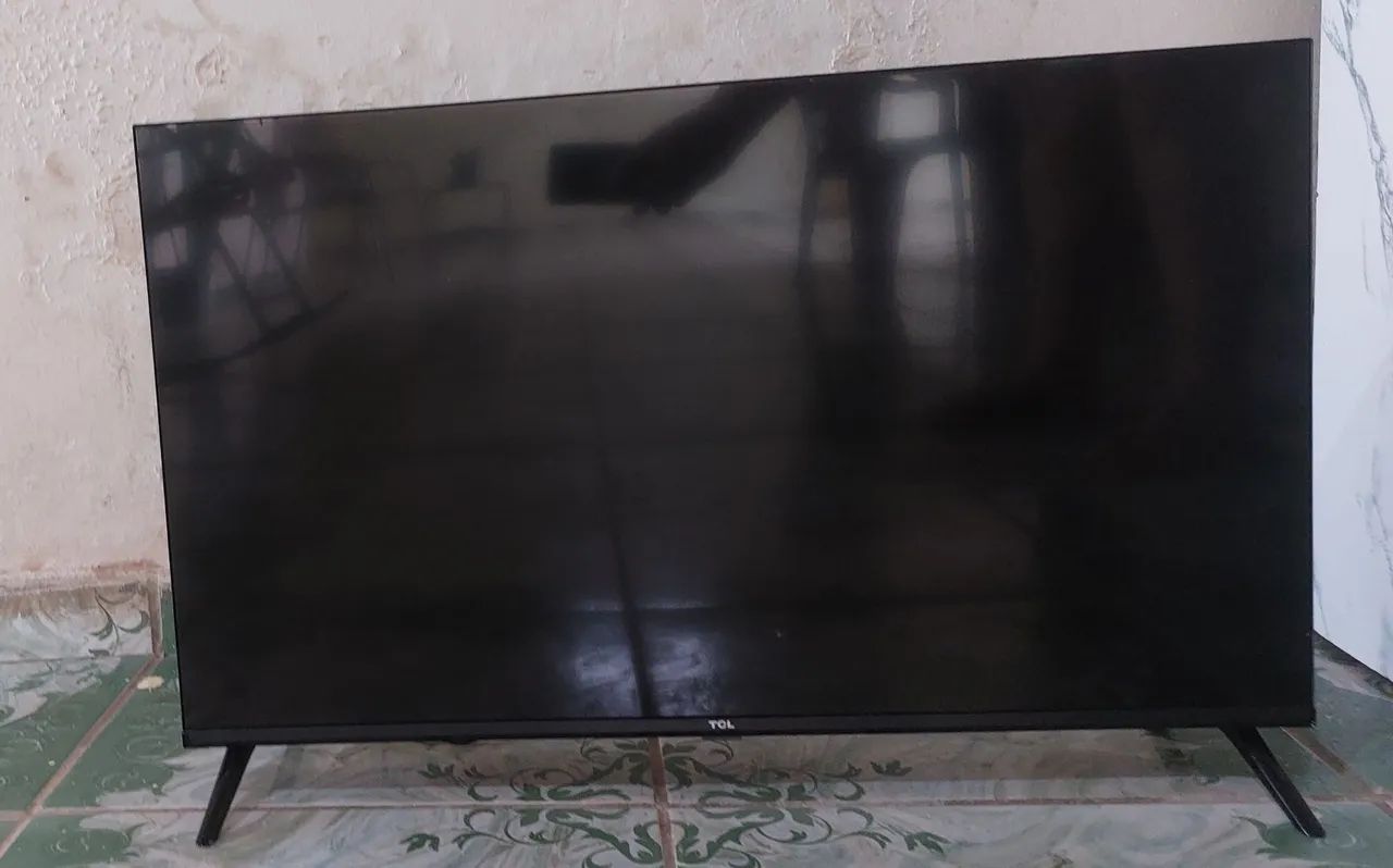 Vendo essa televisão e bebedouro  pra quem tem interesse  de arrumar.  - Foto 2