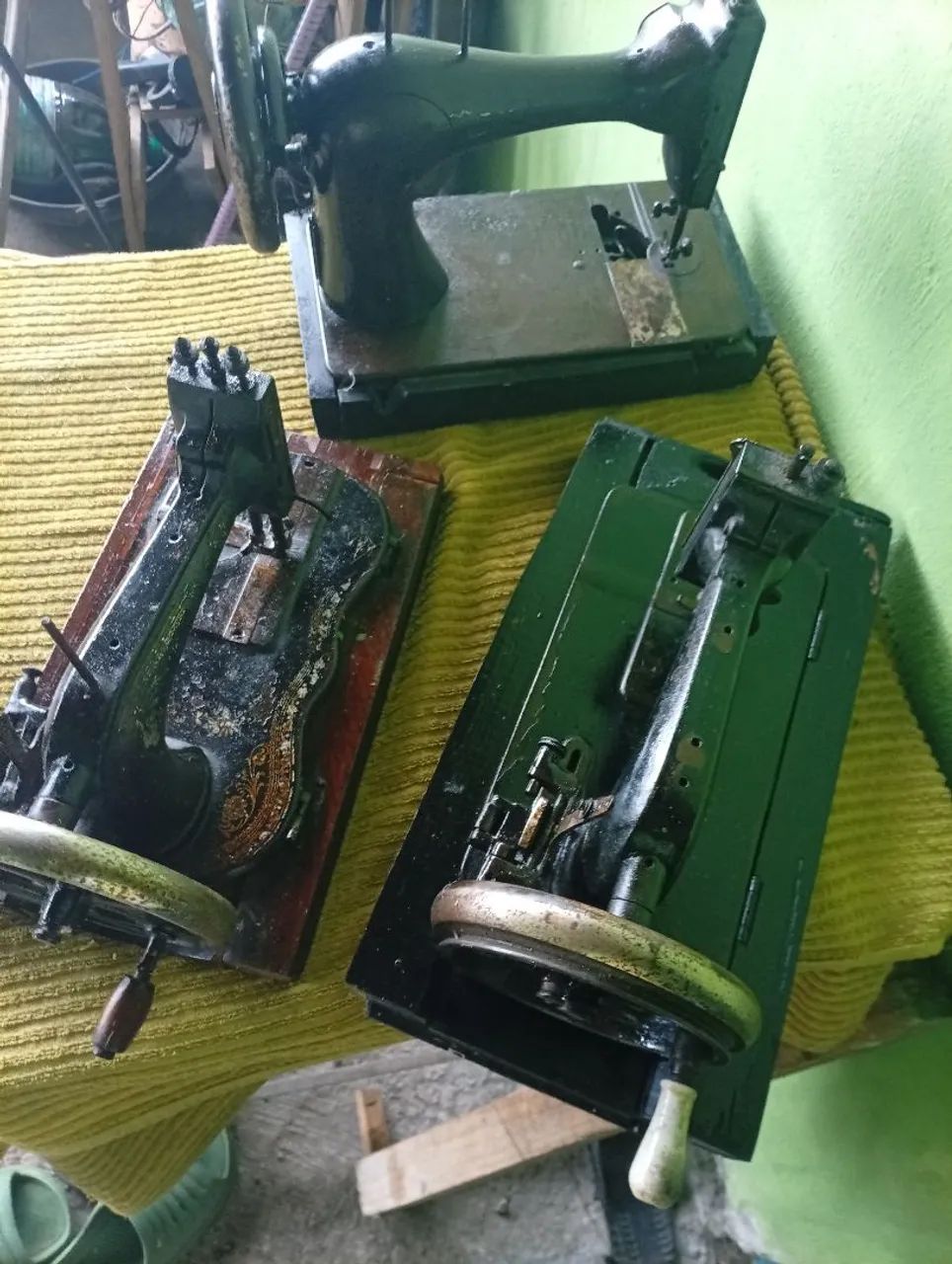 Máquinas de costura(antigas) - Foto 4