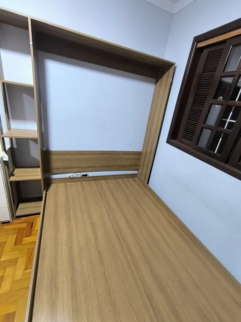 Cama casal estante