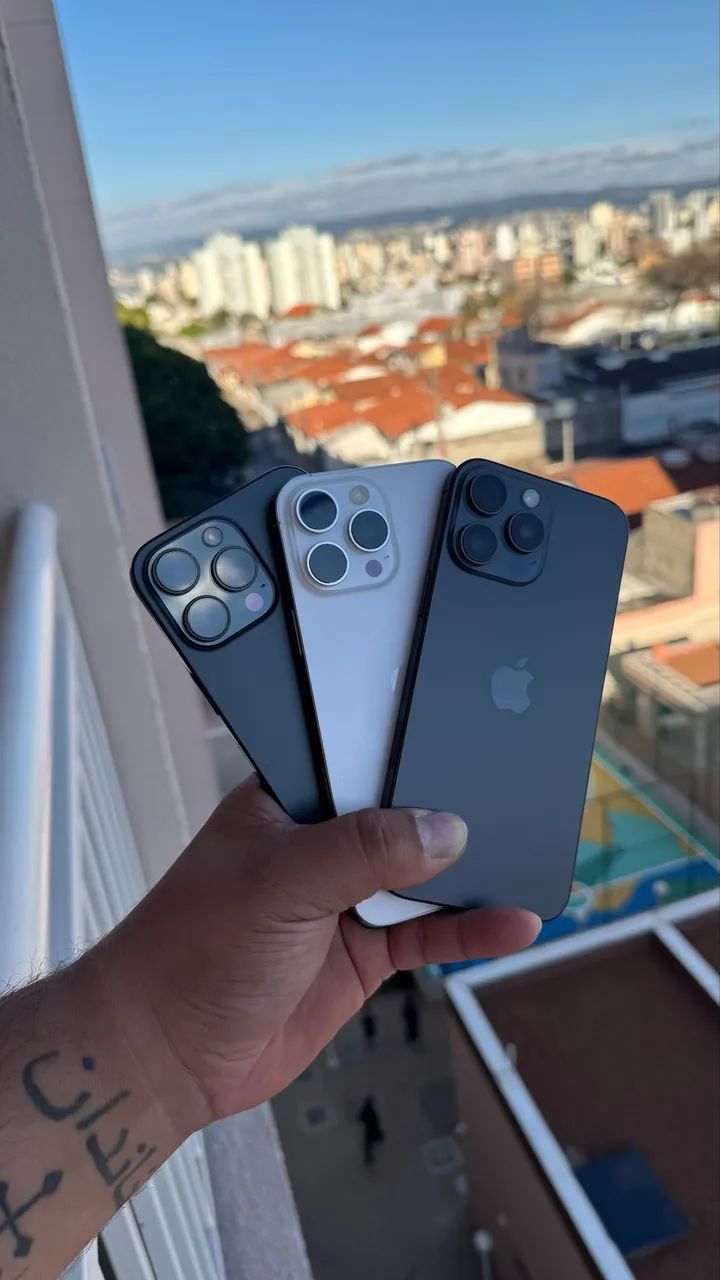 iPhone 16 Pro Max - Foto 3