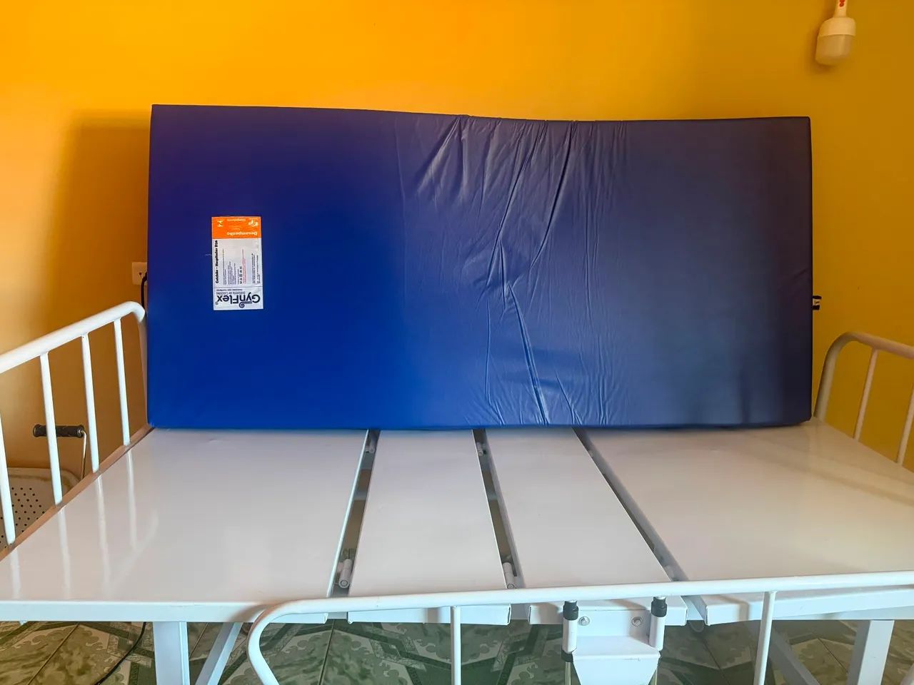 Cama hospitalar com colchão - Foto 3