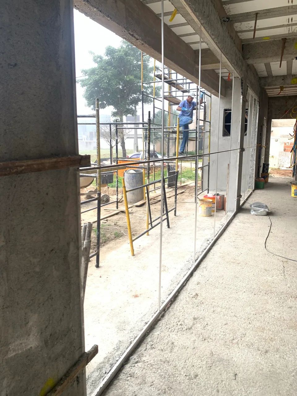 Procuro pedreiros 