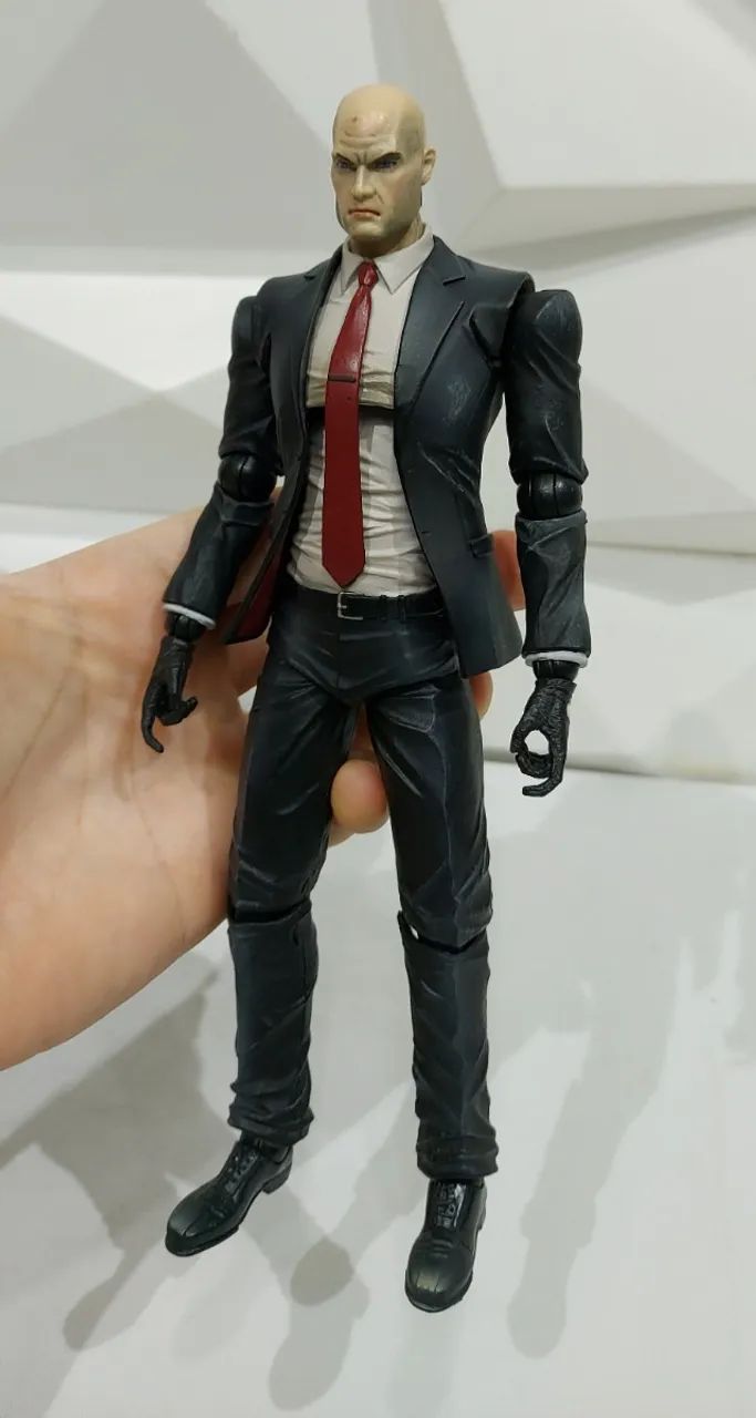 Hitman Absolution Agent 47 Play Arts Kai Original RESERVADO