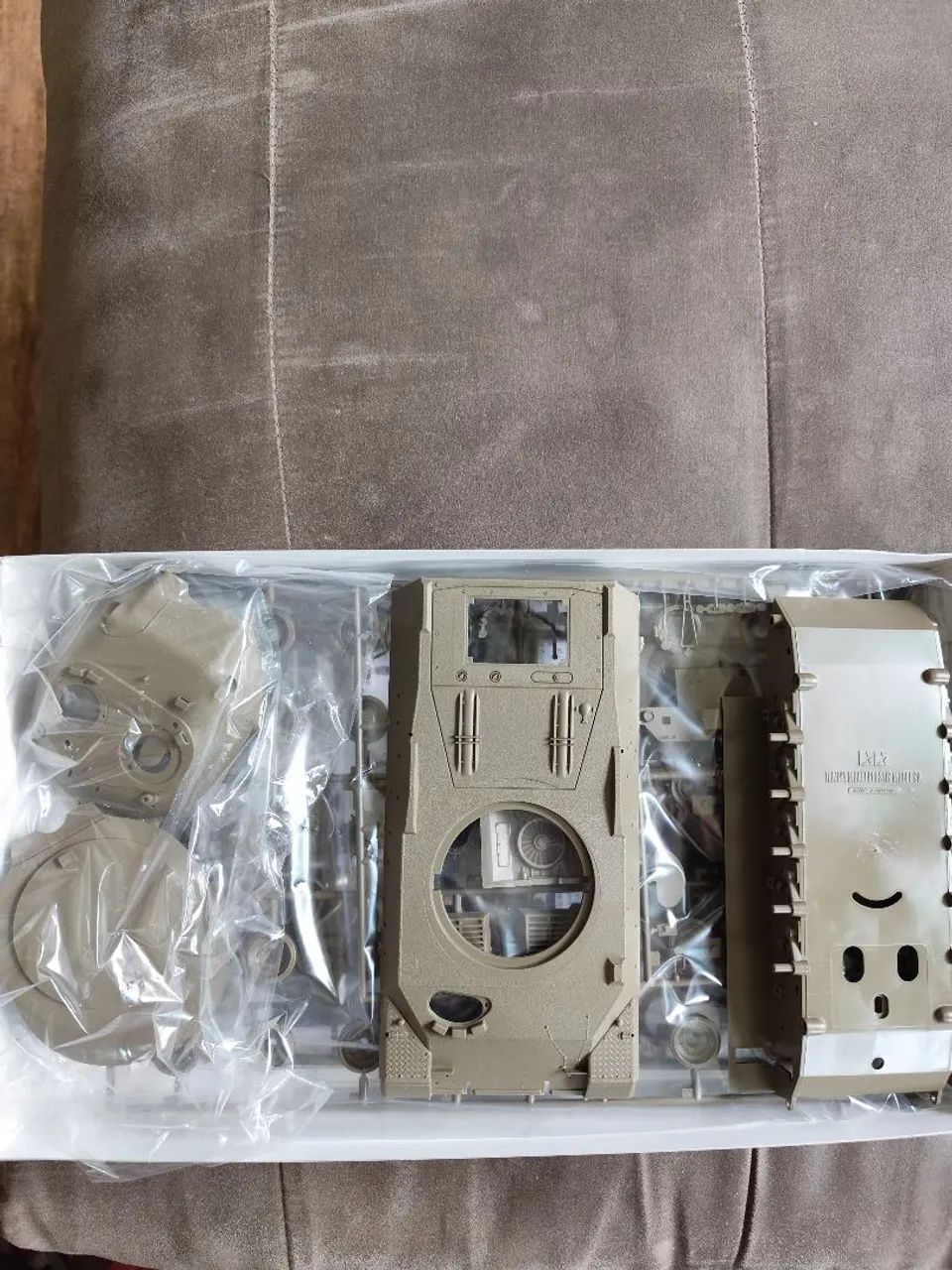 Kit Tamiya Tanque Leopardo escala 1/35 - Foto 2