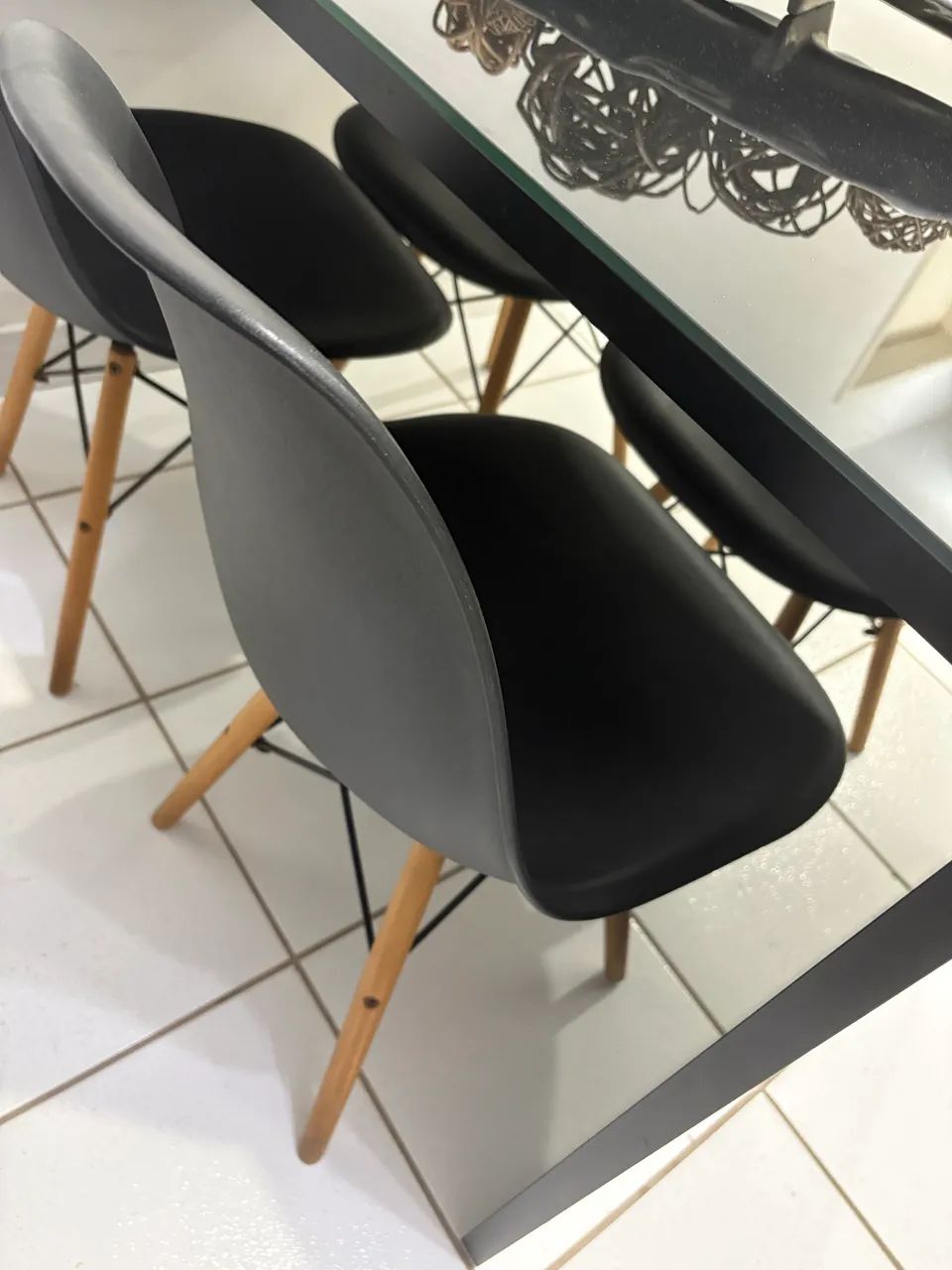 Mesa de Jantar (Cadeiras não inclusas) - Foto 2