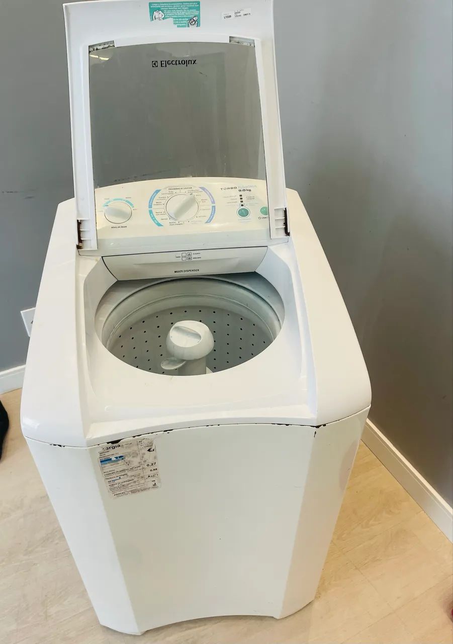 Máquina de lavar, está lavando só não centrifugando valor 250