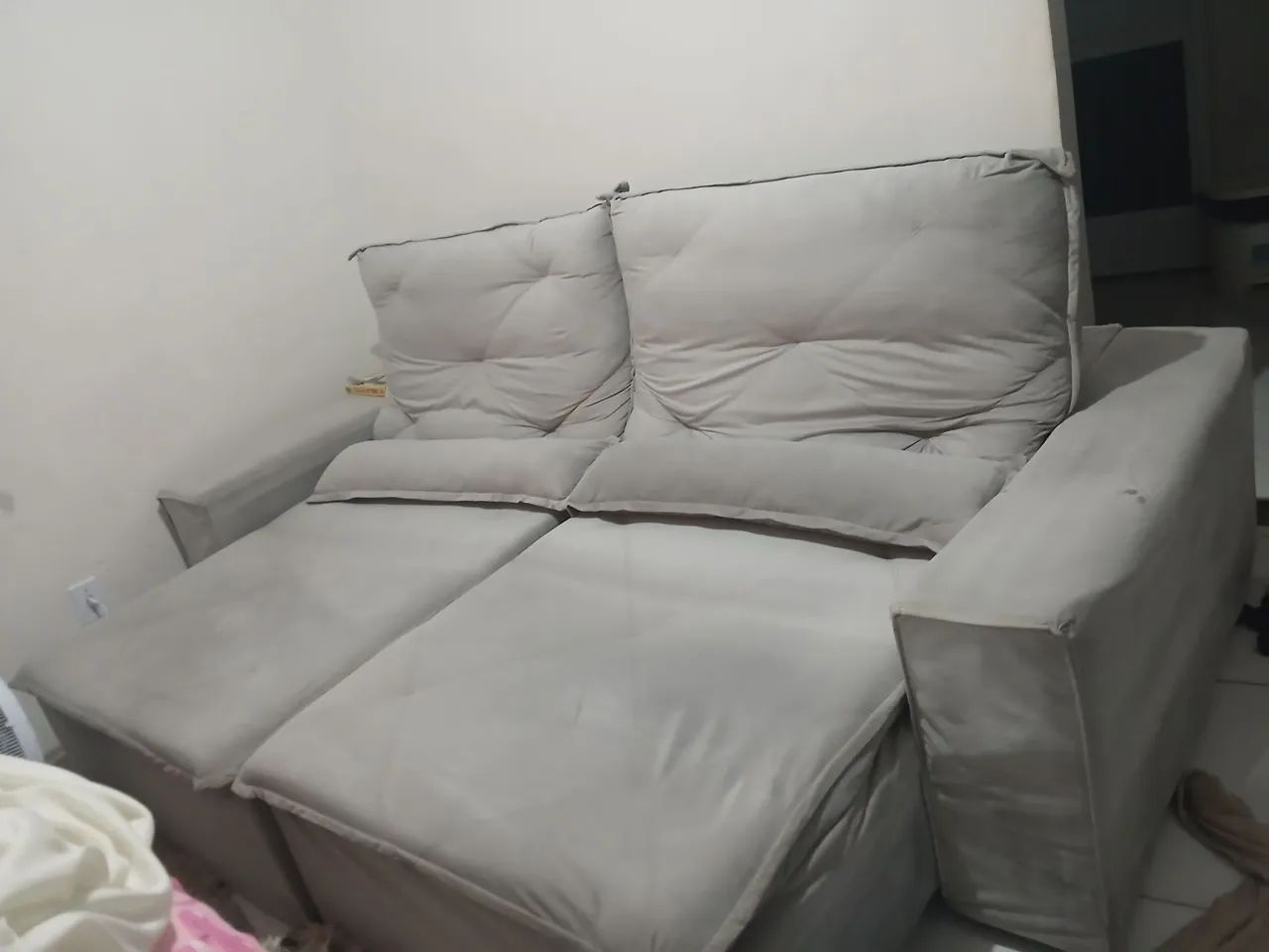 Sofá conservado - Foto 2