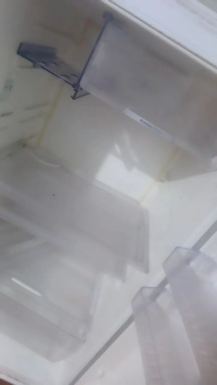 GELADEIRA COM DEFEITO 150,00 - Foto 2