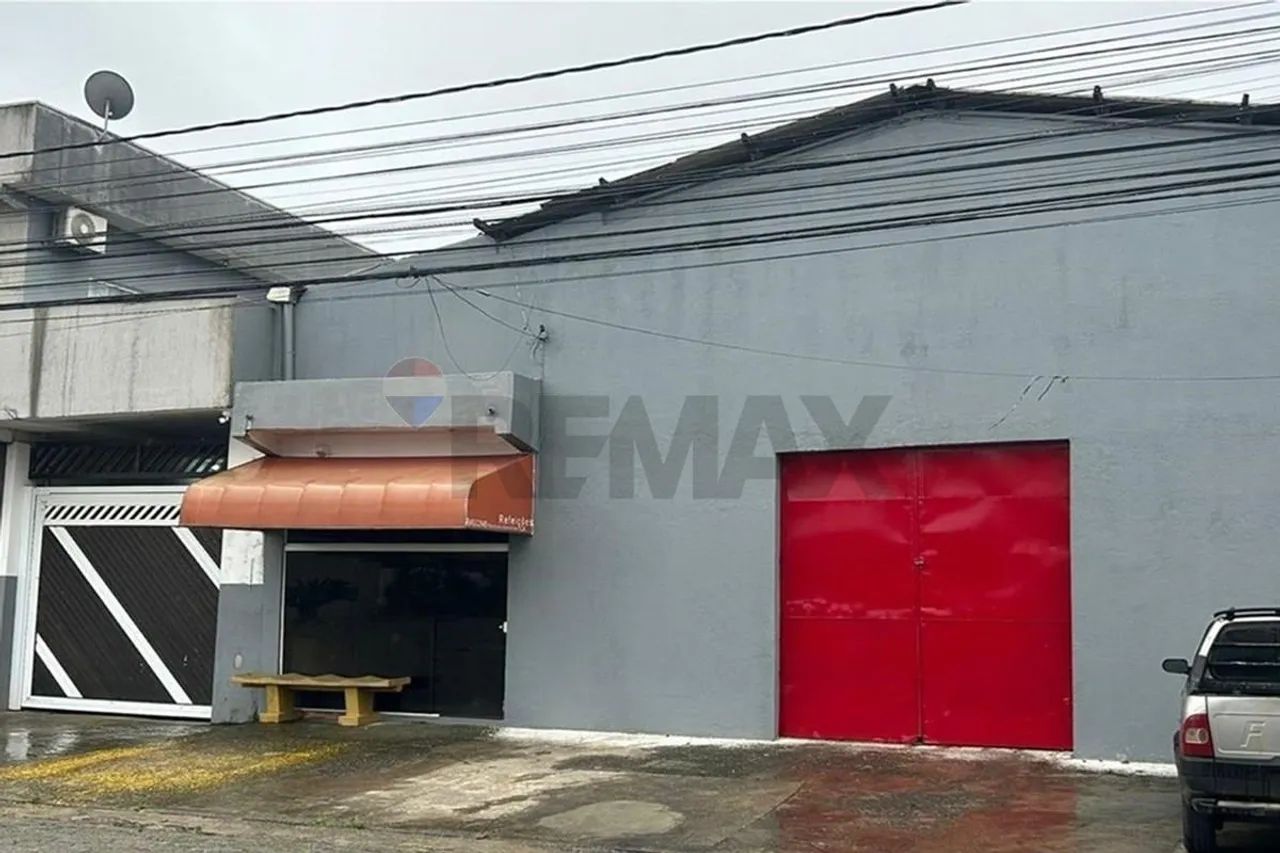 Encontre Seu Galpão Comercial em Peruíbe!