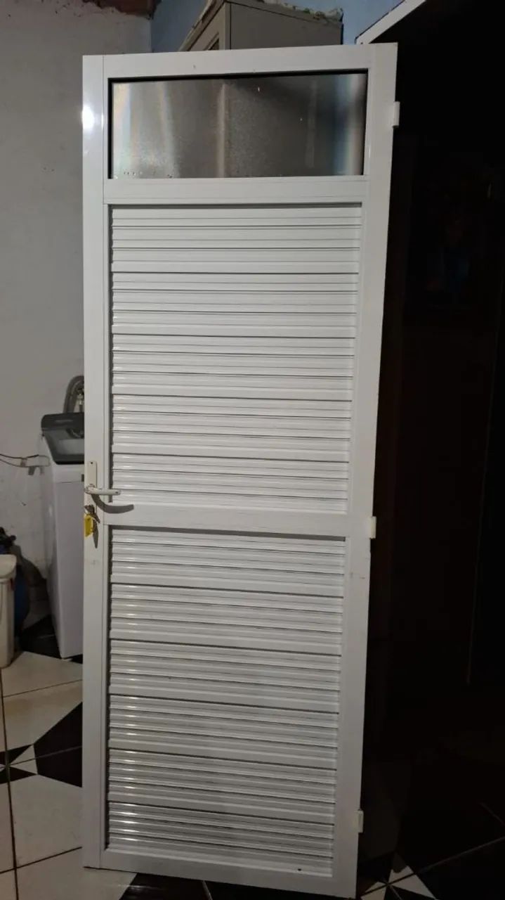 Porta de alumínio 