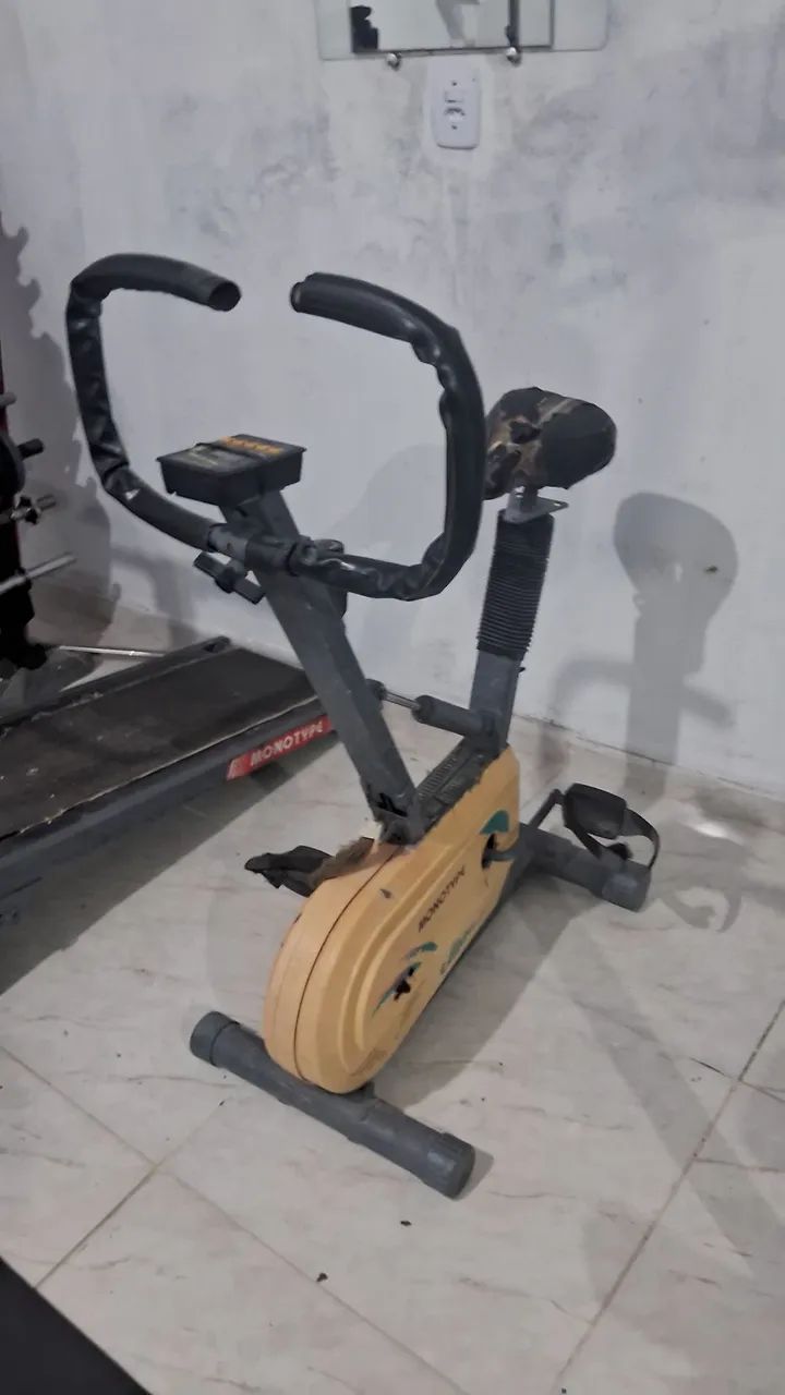 Vende_se uma Bicicleta egometrica  - Foto 3